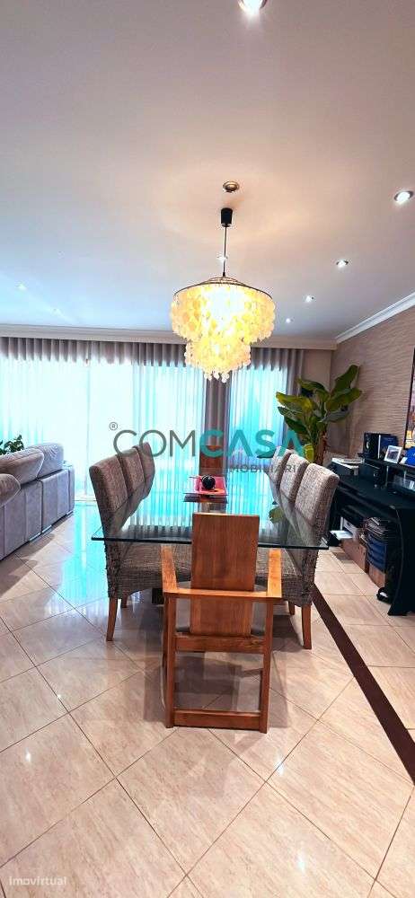 Moradia V4 | piscina descoberta | proximo da praia | Lavra Matosinhos-10