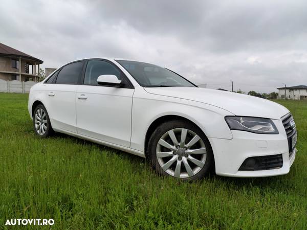 Audi A4 2.0 TDI DPF multitronic Attraction - 1