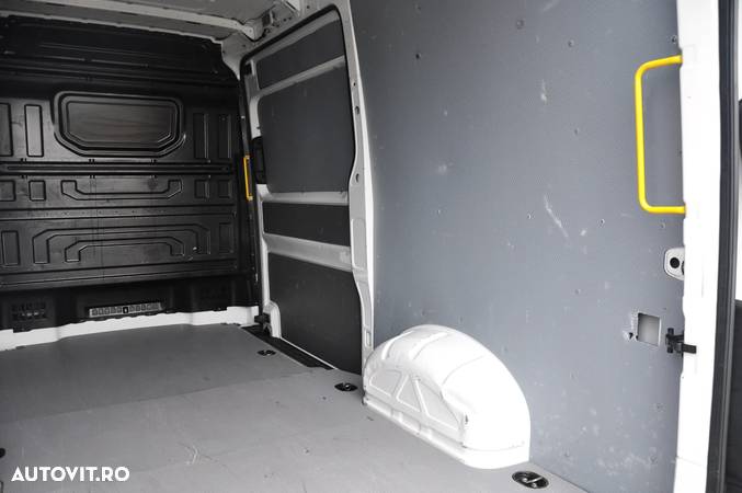 Volkswagen Crafter L3H3 3 Locuri - 11