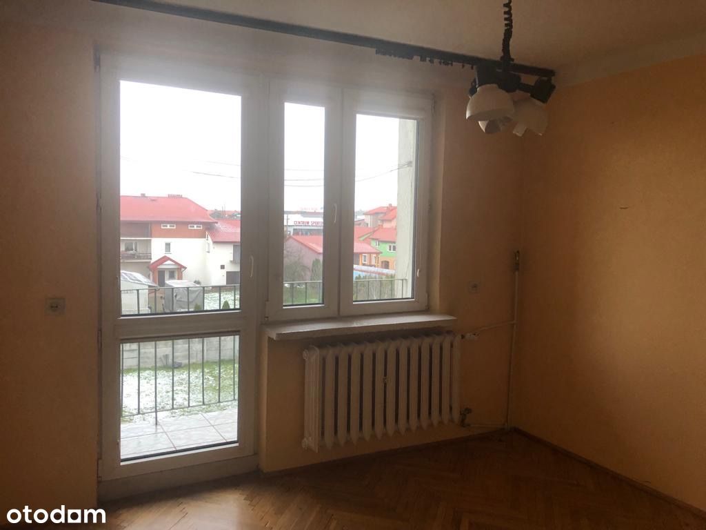 3 pokoje do remontu bezpośrednio, balkon, piwnica,