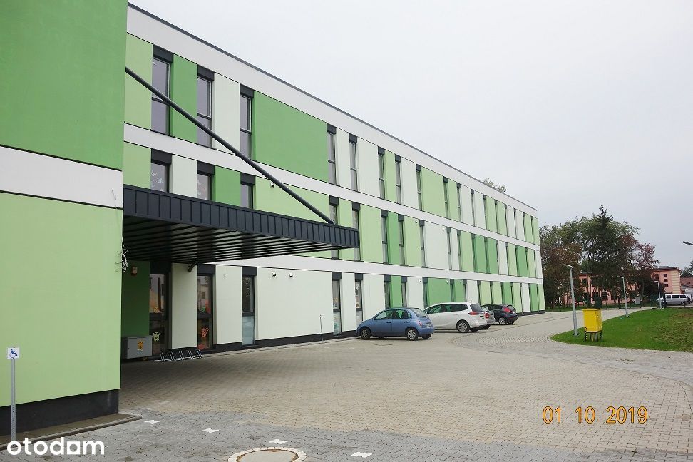 Powierzchnie użytkowe w nowszym budynku w Luboniu