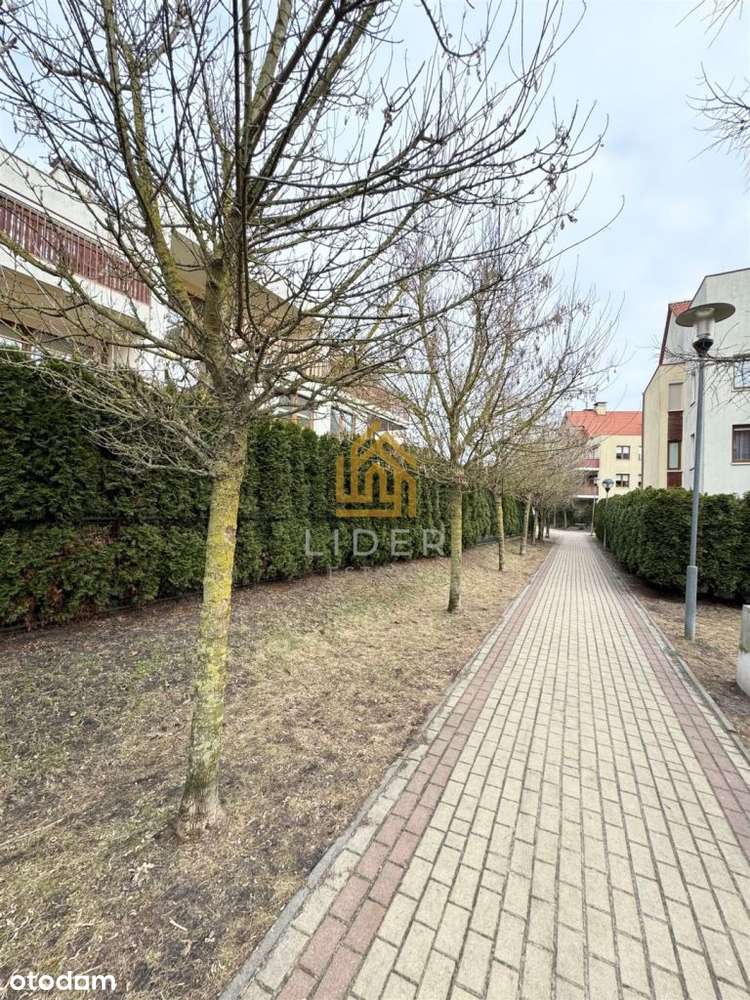 Apartament z prywatnym ogrodem-12