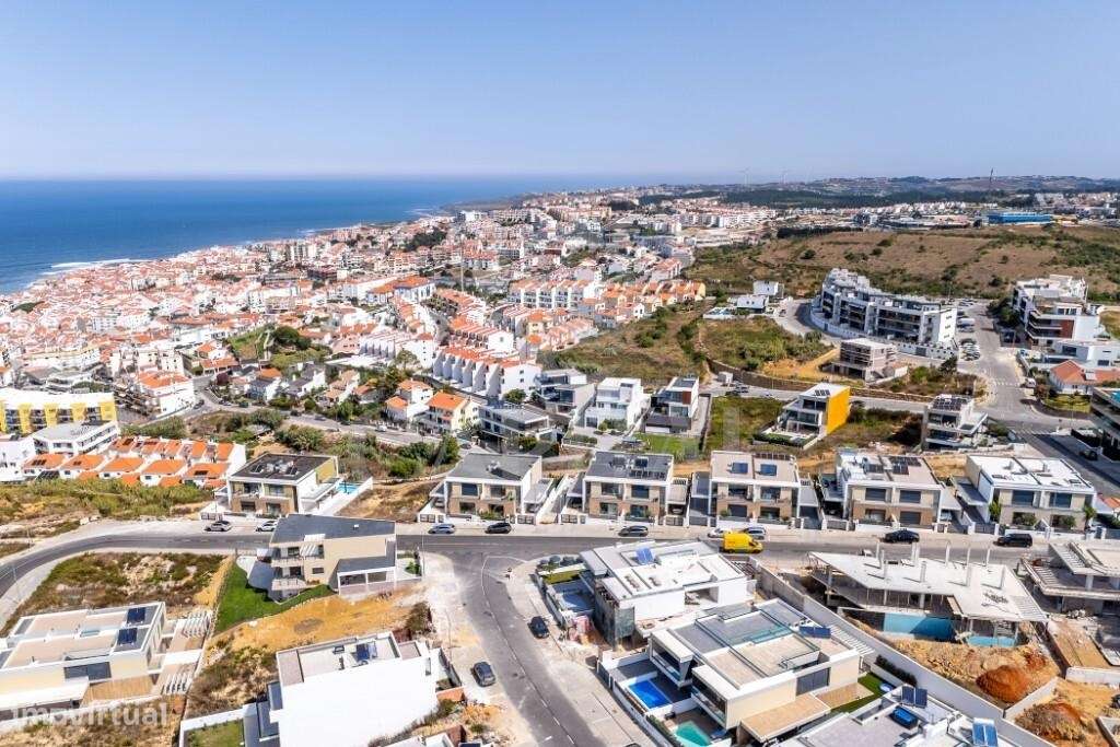 Moradia T4 de Luxo com Vista Mar: O Seu Refúgio Na Ericeira!-14