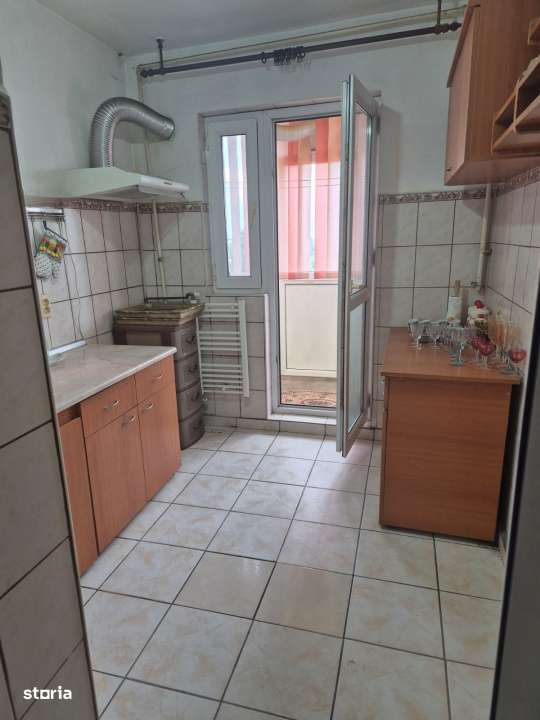 Apartament 2 camere, decomandat, zona de vest - Imagine principală: 3/5