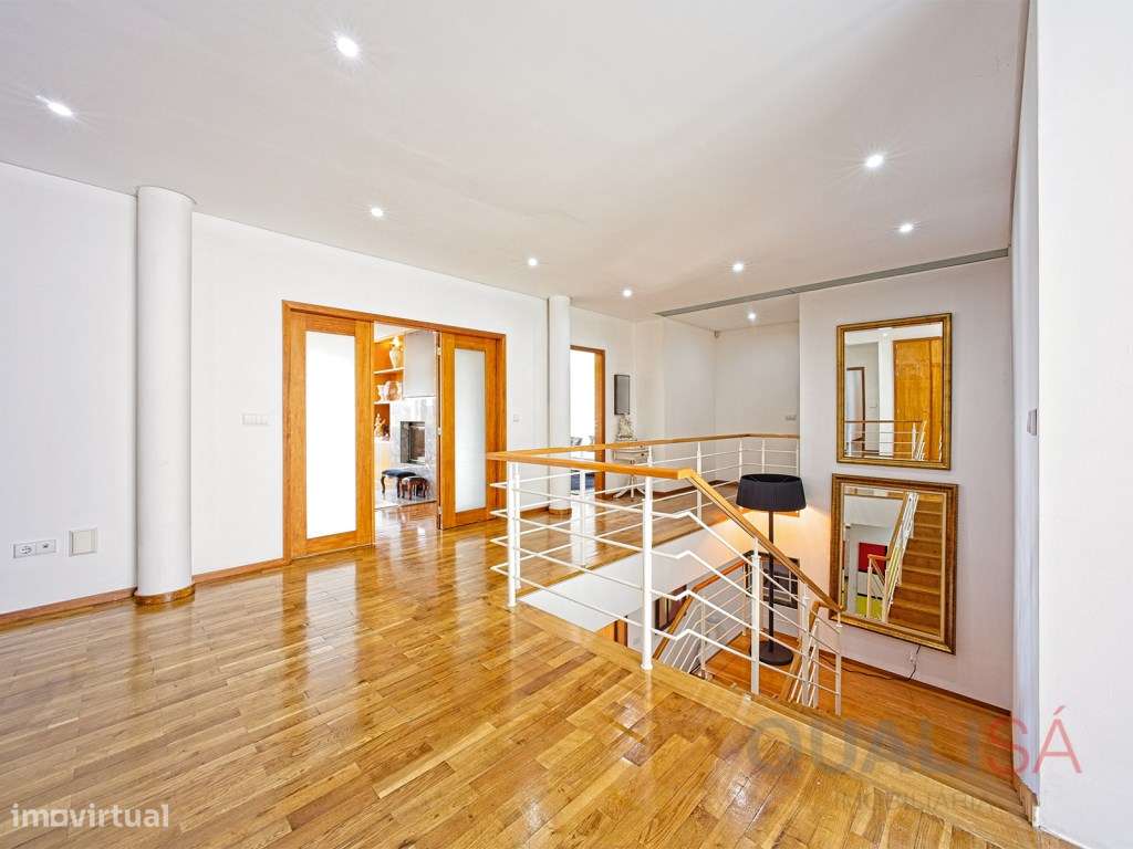 Moradia T5 com piscina, jardim e pomar e com vistas panorâmicas em ...-9