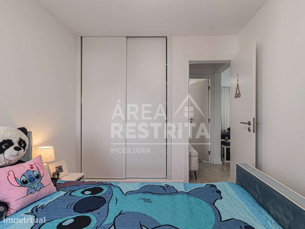 Apartamento T2+ 1 em Corroios.-24