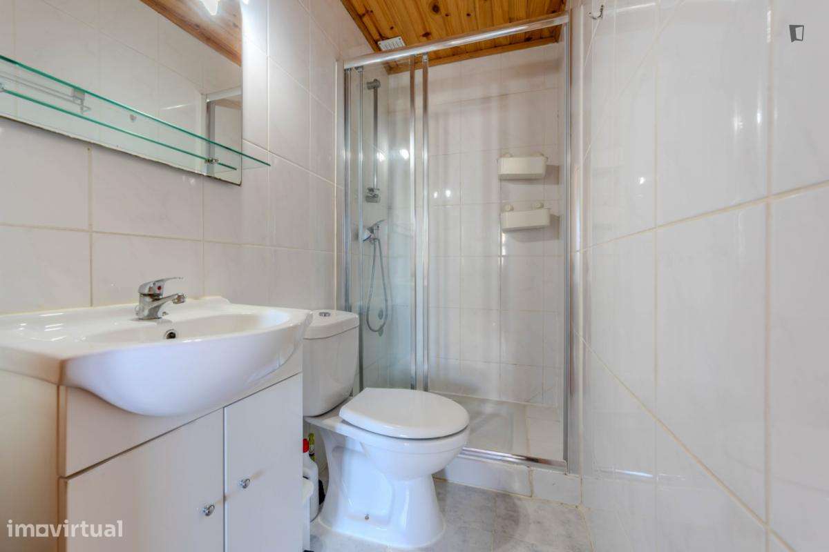 Apartamento com 2 quartos - localizado em Cedofeita Porto - Grande imagem: 5/7