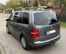 Volkswagen Touran 2.0 TDI Highline - 4