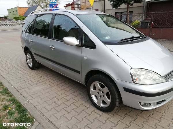 Ford Galaxy 1.9 TDI Ghia - 31