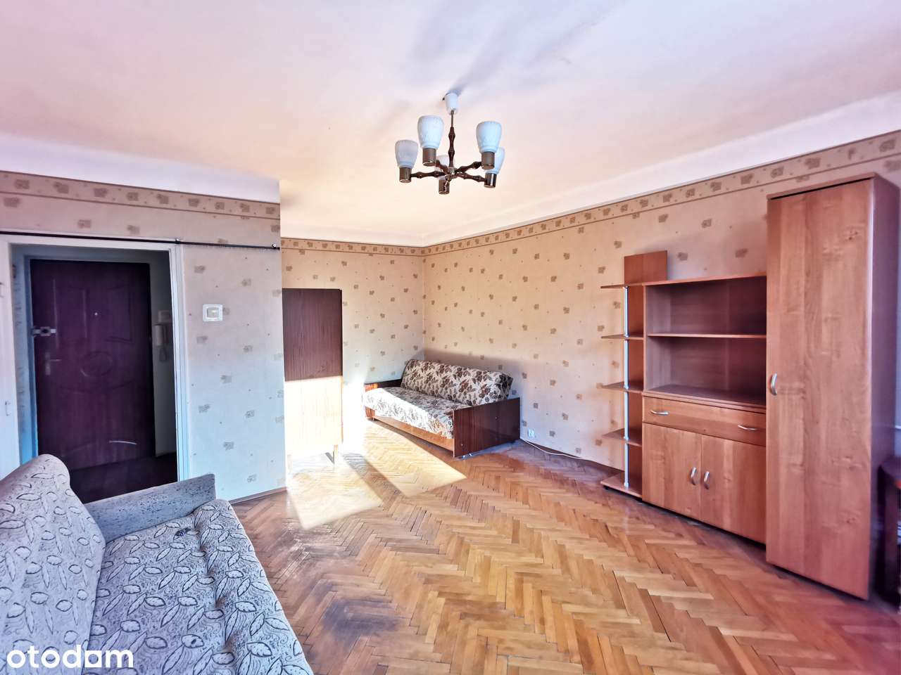 1 pok. 39m2/ Centrum Majówka-3