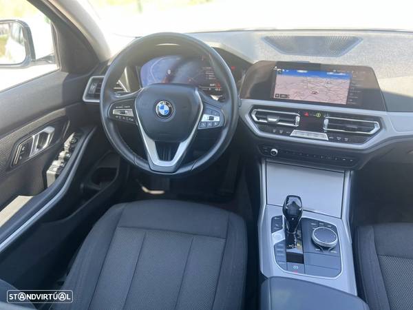 BMW 318 d Line Sport Auto - 22