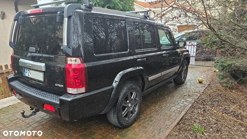 Jeep Commander 3.0 CRD Overland - 30