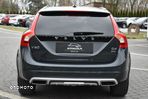 Volvo V60 Cross Country D4 AWD Geartronic Summum - 3