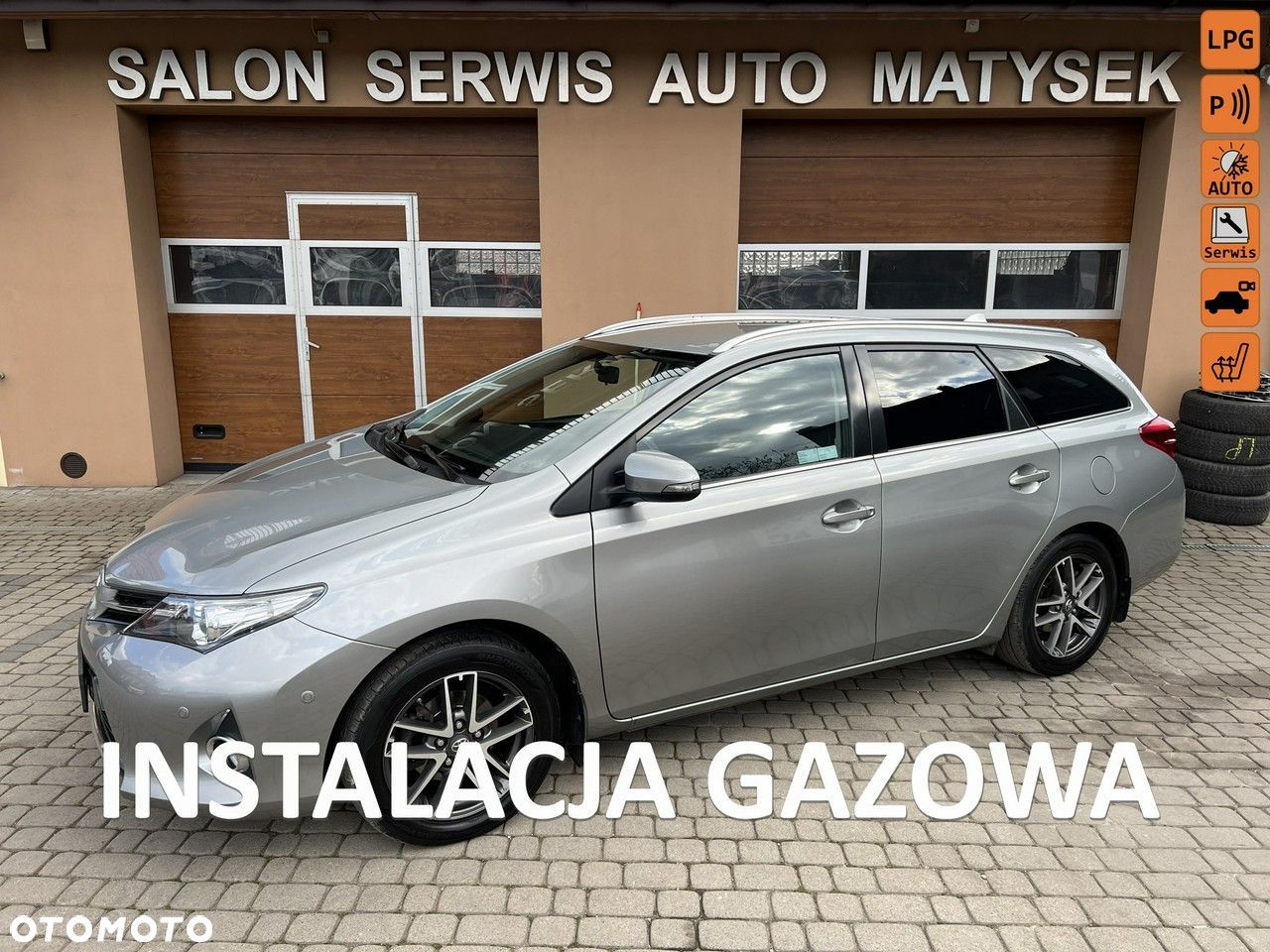 Toyota Auris 1.6 Premium - 1