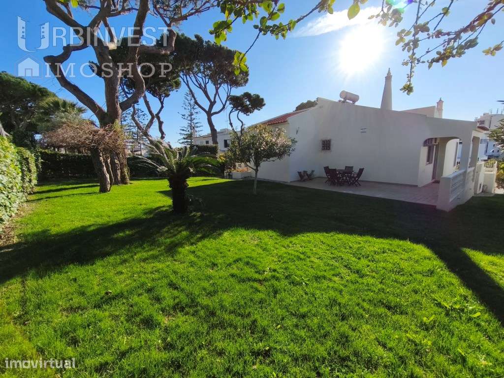 Magnífica Moradia T6 a 400m da Marina, em Vilamoura-43