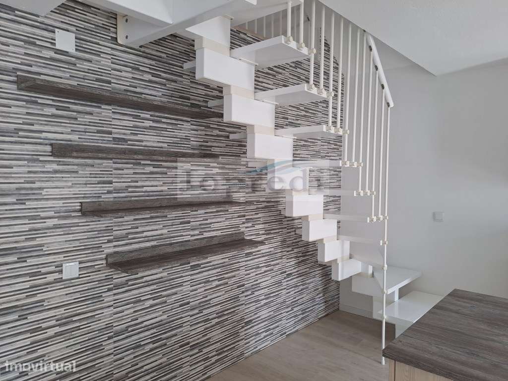 Moradia T4 na Aroeira-29