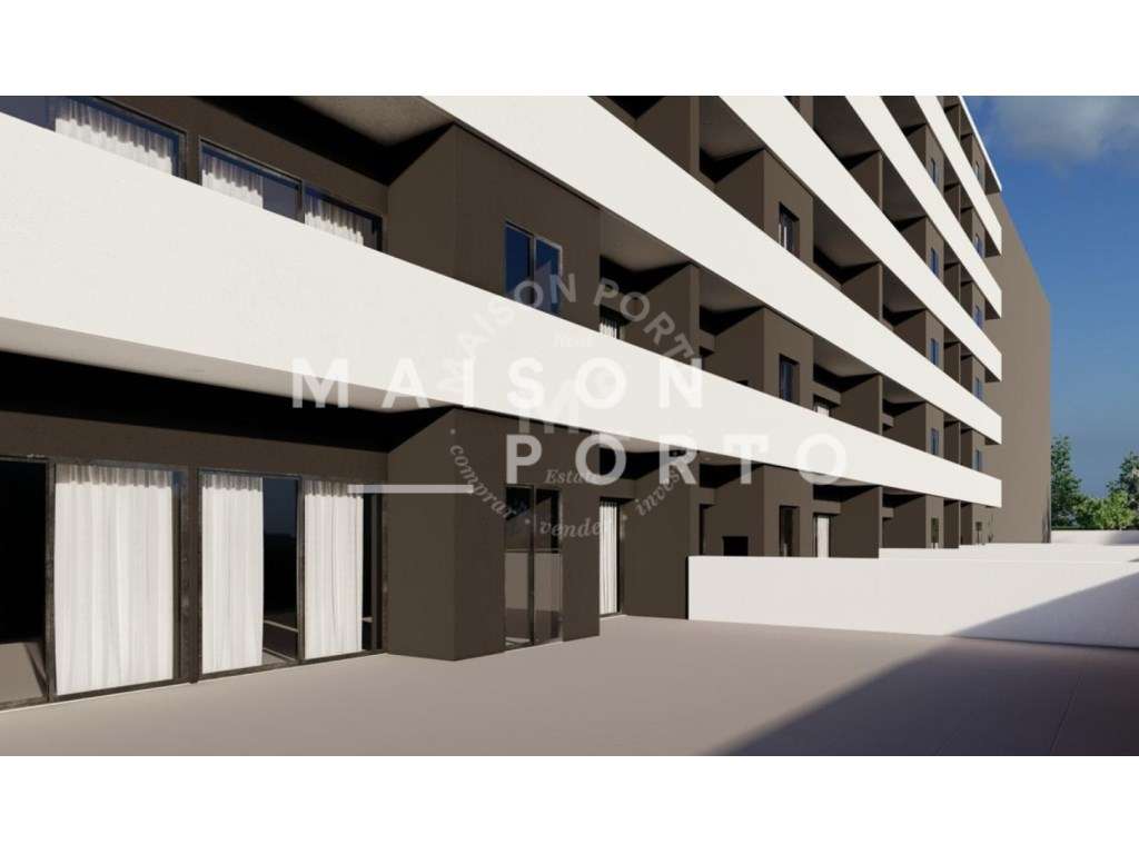 Apartamento T2 com Suite e Lugar de Estacionamento em Águas Santas,...-9