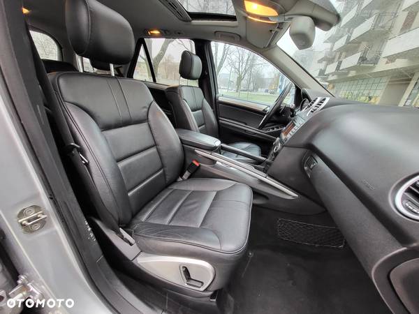 Mercedes-Benz ML 350 BlueTec 4-Matic - 34