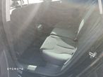 Volkswagen Passat 2.0 TDI DPF BlueMot Comfortline - 12