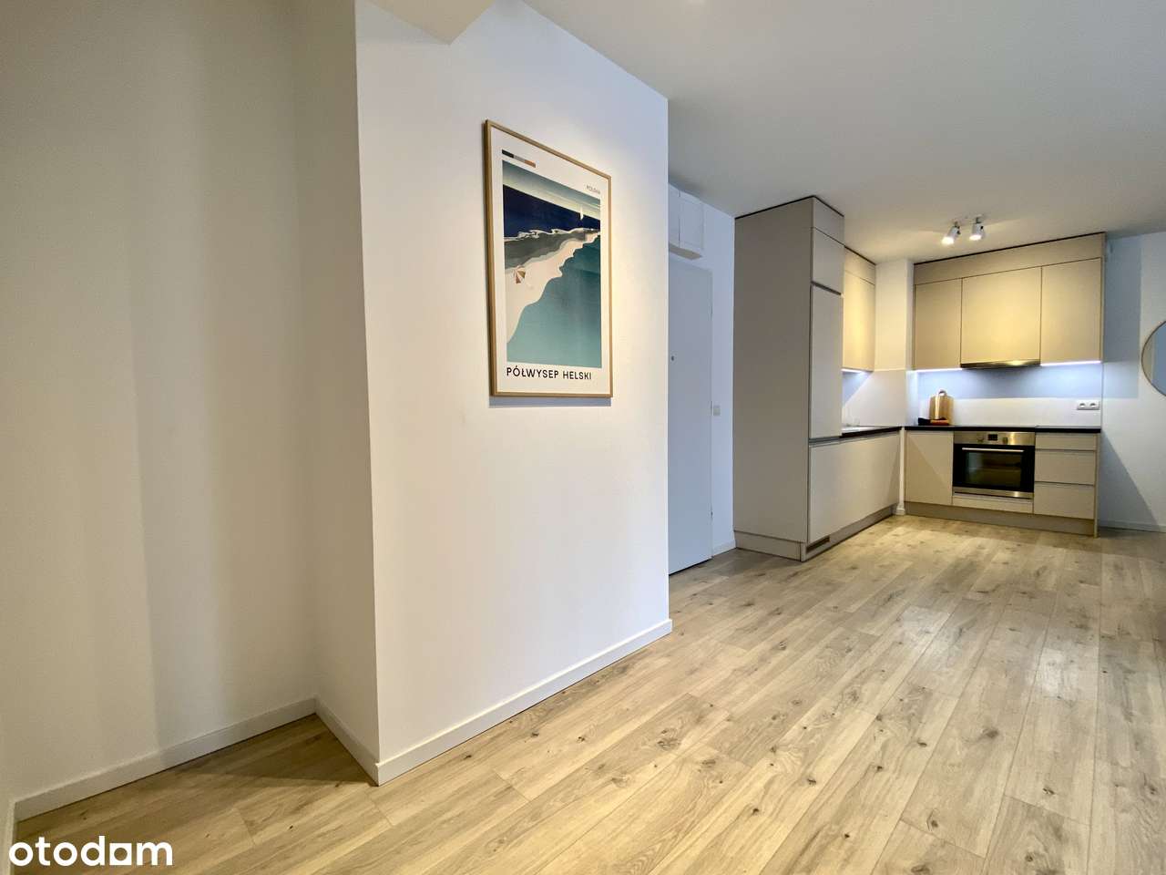 0% Prowizji! Nowoczesne 2-pokojowe mieszkanie w Śródmieściu!-12