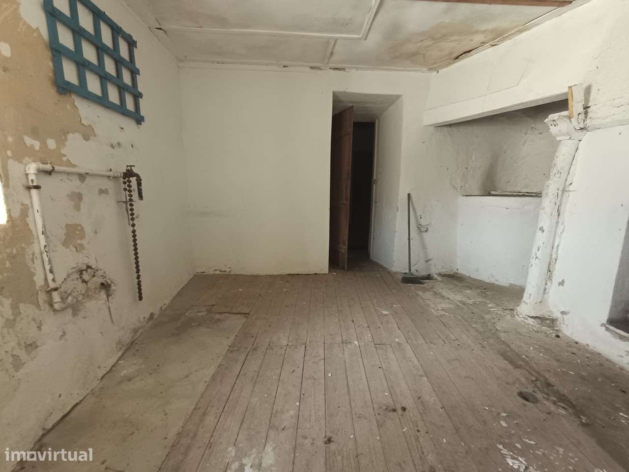 Moradia para renovar em Fazendas Almeirim - Grande imagem: 5/6