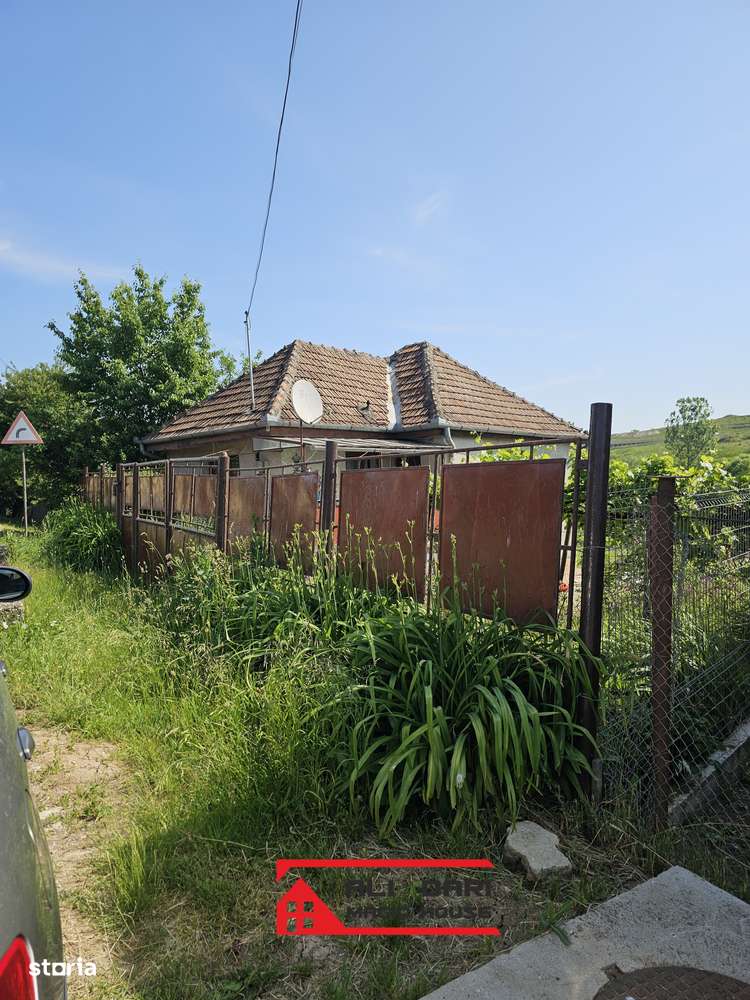 Sat Mihăiești jud Cluj-Casa plus teren și grădină 2.346 mp - Imagine principală: 2/17