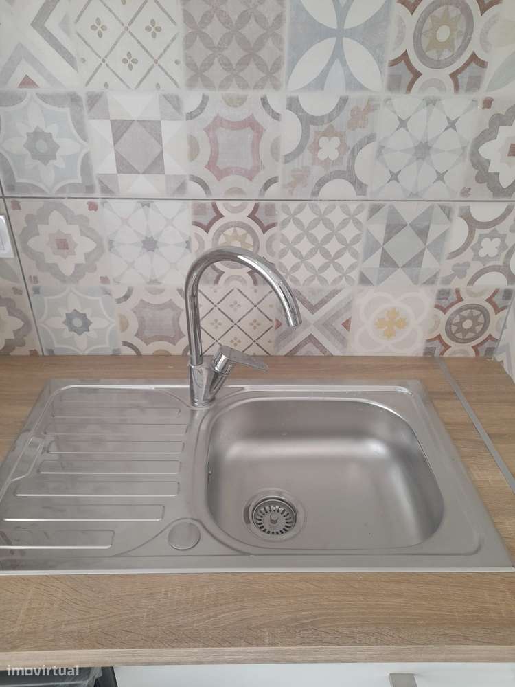 Apartamento T2 com varanda na Baixa da Banheira-23