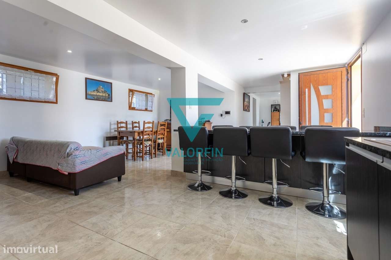 Moradia T5 c/ 1818 m² de Terreno - CAXARIAS / OURÉM-20