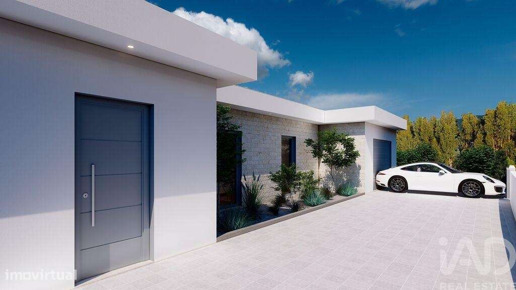 Casa T3 em Outeiro da Cortiçada e Arruda dos Pisões de 293,00 m2 - Grande imagem: 2/30