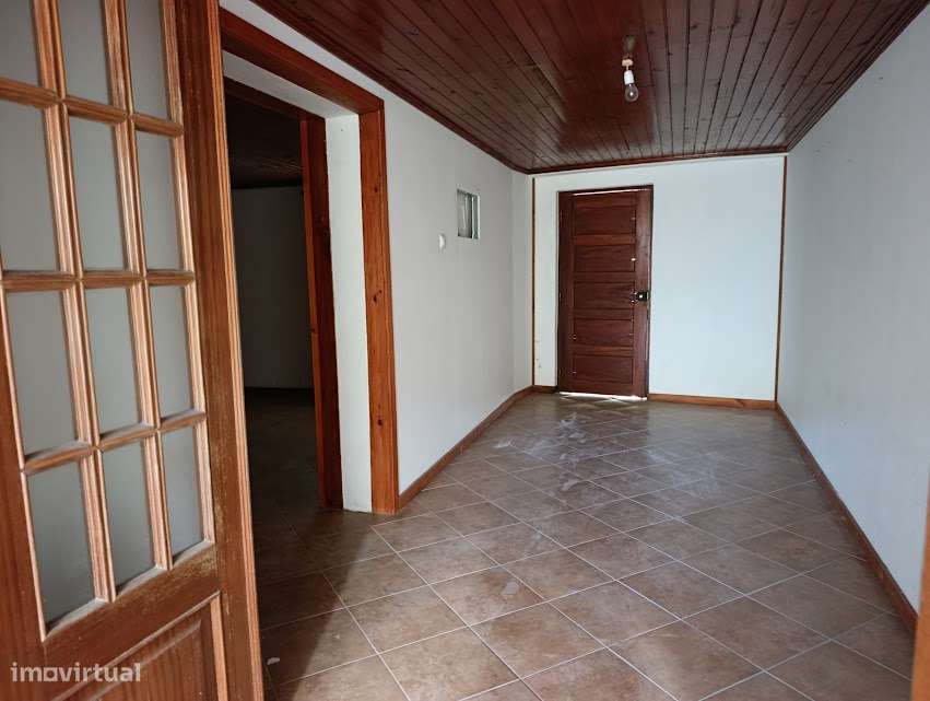 Moradia T4 p/remodelar, Póvoa, Figueira de Lorvão, a 20 km de Coimbra-38