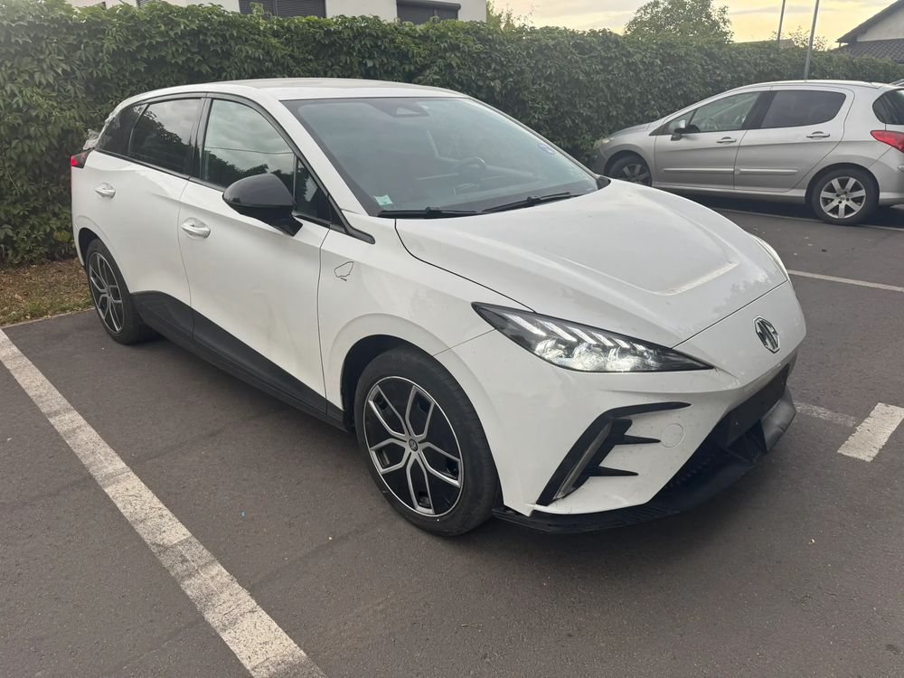 MG MG4 Luxury 64 kWh 2023