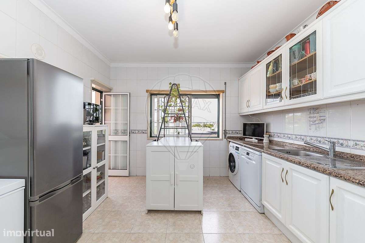 Apartamento T3 no Centro do Montijo-20