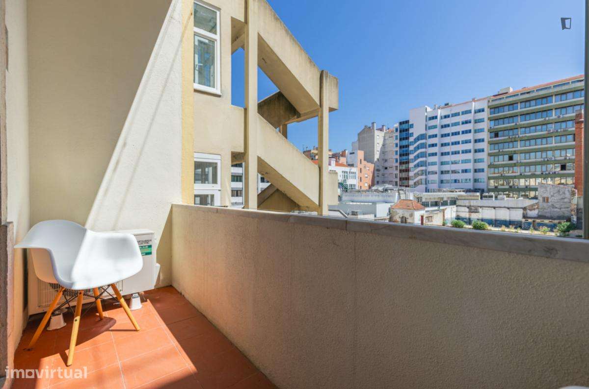 Apartamento com 4 quartos - localizado em Entrecampos Lisbon - Grande imagem: 5/10