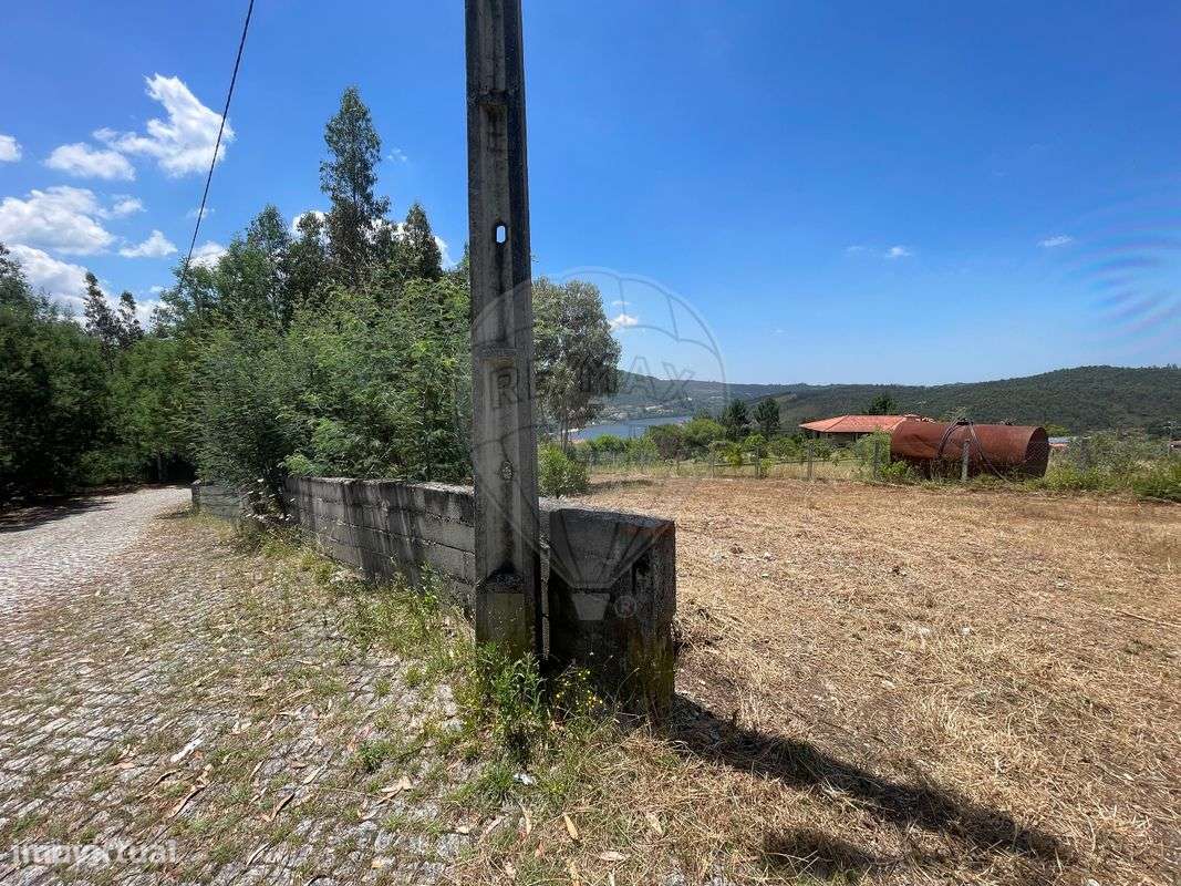 Terreno  para venda - Grande imagem: 2/5