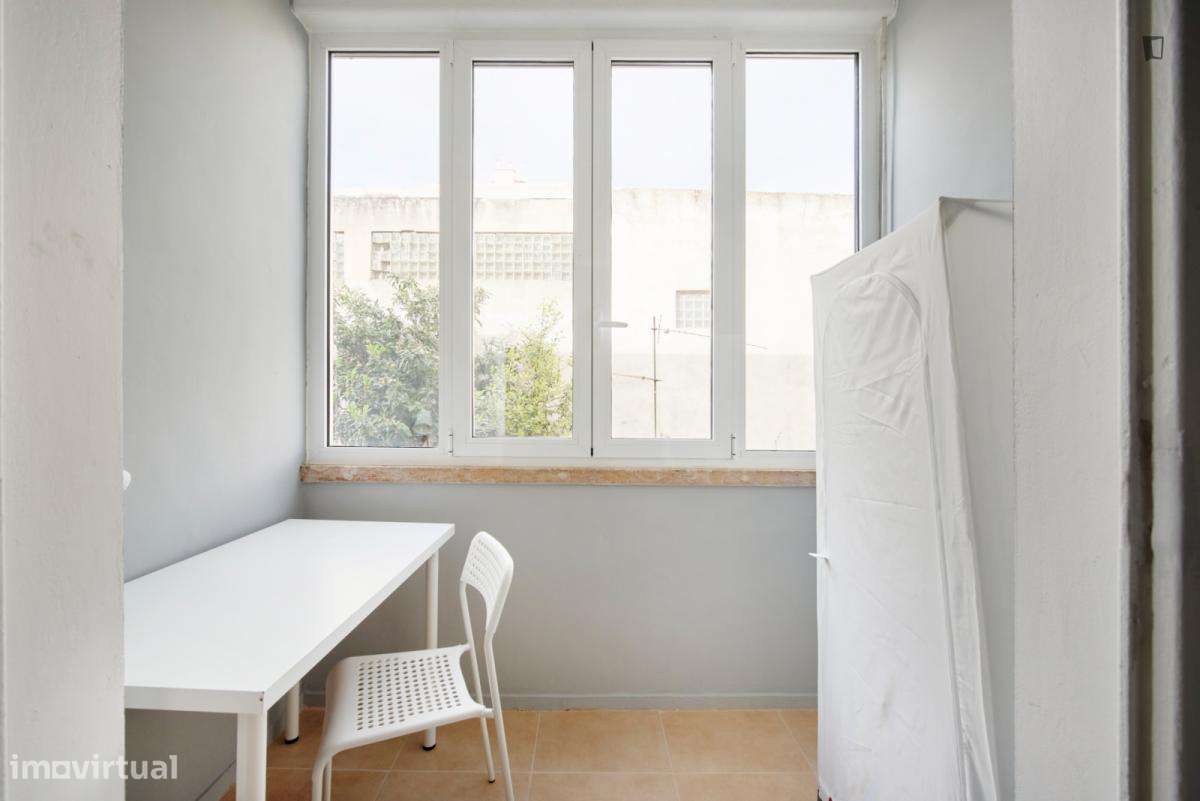 Quarto - localizado em Amadora Lisbon - Grande imagem: 5/30