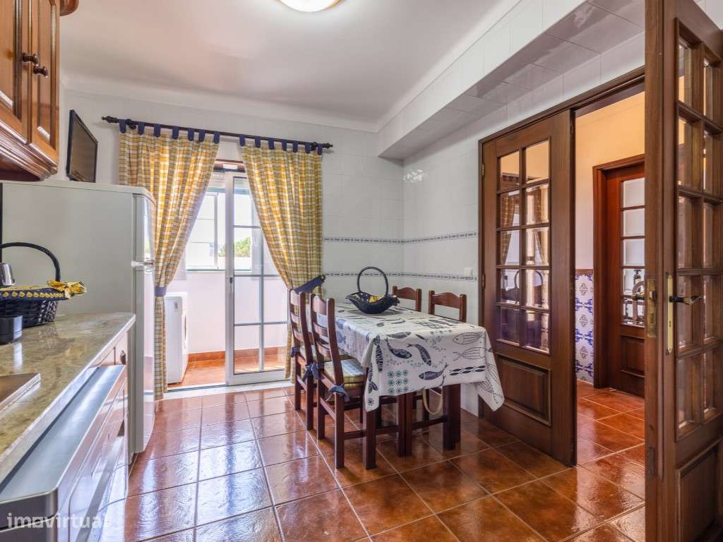 Moradia Triplex com Vista Mar e Terraço Privativo no Coração da Naz...-8