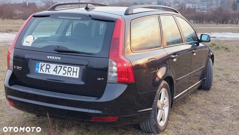 Volvo V50 1.8 Momentum - 6