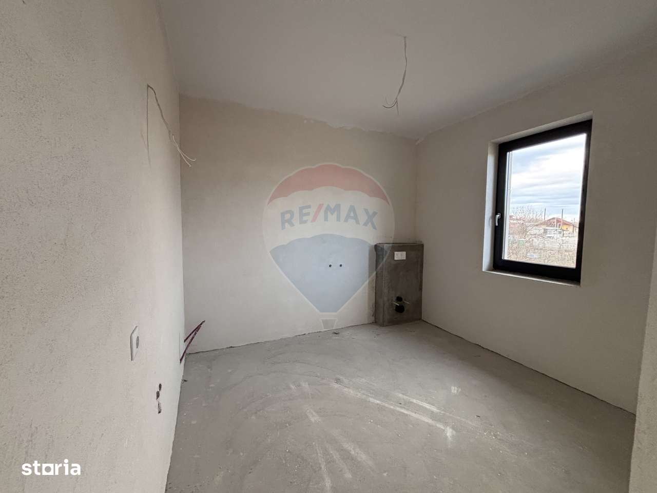 Casă / Vilă cu 4 camere de vânzare-11