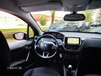 Peugeot 208 1.2 PureTech Active - 21