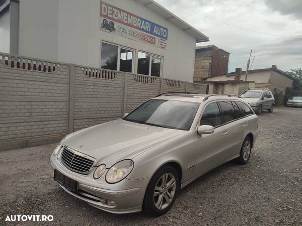 Dezmembram/Piese Mercedes Benz 211K , an fabr. 2003 - 5