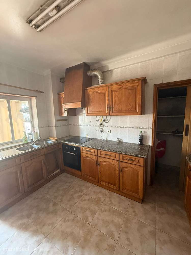 Apartamento em caldas da Rainha com garagem-1