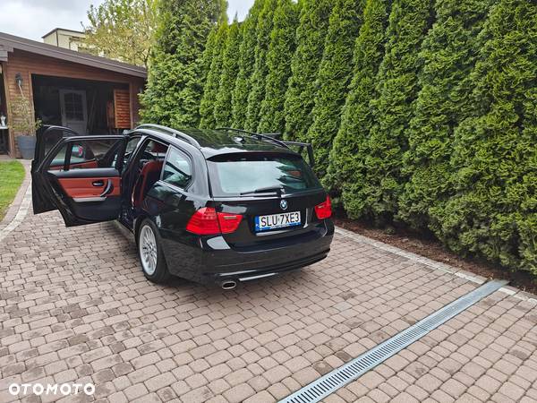 BMW Seria 3 320d DPF Touring - 8