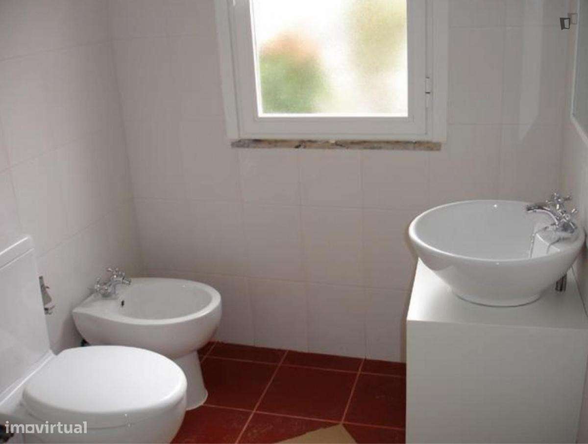 Apartamento com 3 quartos - localizado em Campolide Lisbon - Grande imagem: 4/10