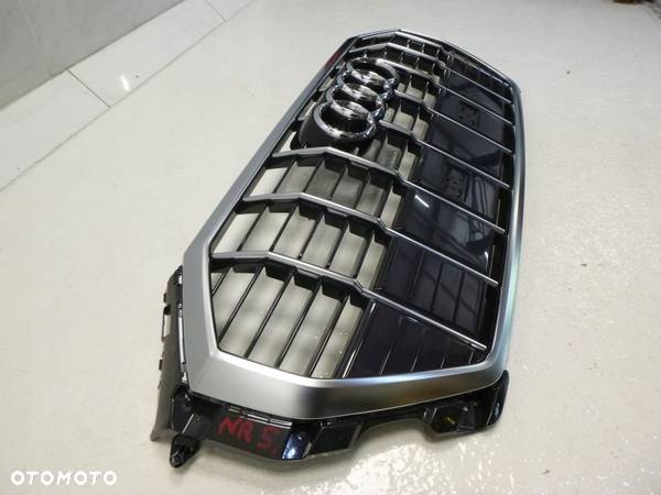 AUDI Q3 83A 83F WZMOCNIENIE GRILLA GRILL ATRAPA - 7