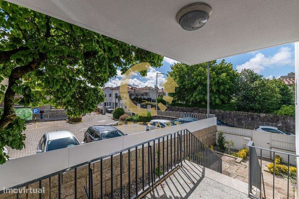 Moradia T11 Remodelada – Venda com Rendimento Garantido – Santa Luzia, - Grande imagem: 4/60