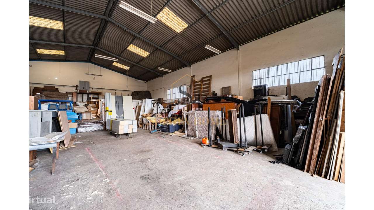 Armazém em Serzedo-5