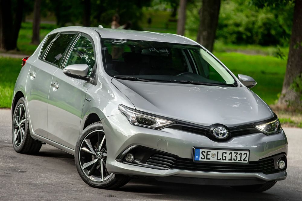 Toyota Auris II (2012-) Hybrid 135 Premium 2017