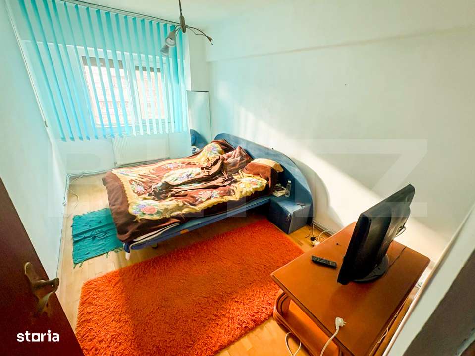 Apartament cu 4 camere, decomandat, zona Decebal - Imagine principală: 4/10