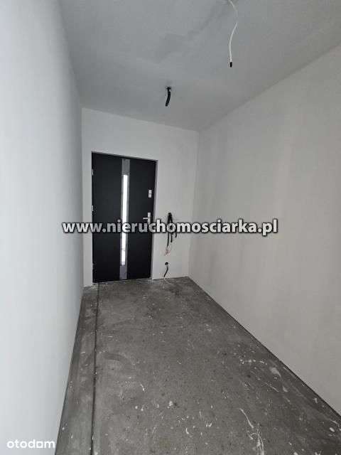 Nowoczesny dom w stanie deweloperskim Połomia-11