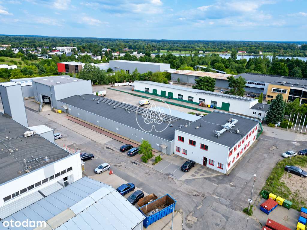 Obiekt handlowo-magazynowy z biurami, 2129m2